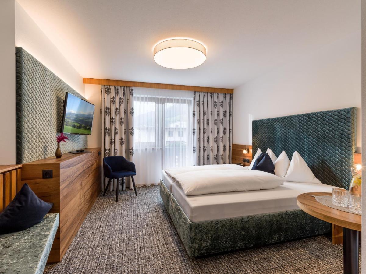פוגן Hotel Landhaus Zillertal מראה חיצוני תמונה
