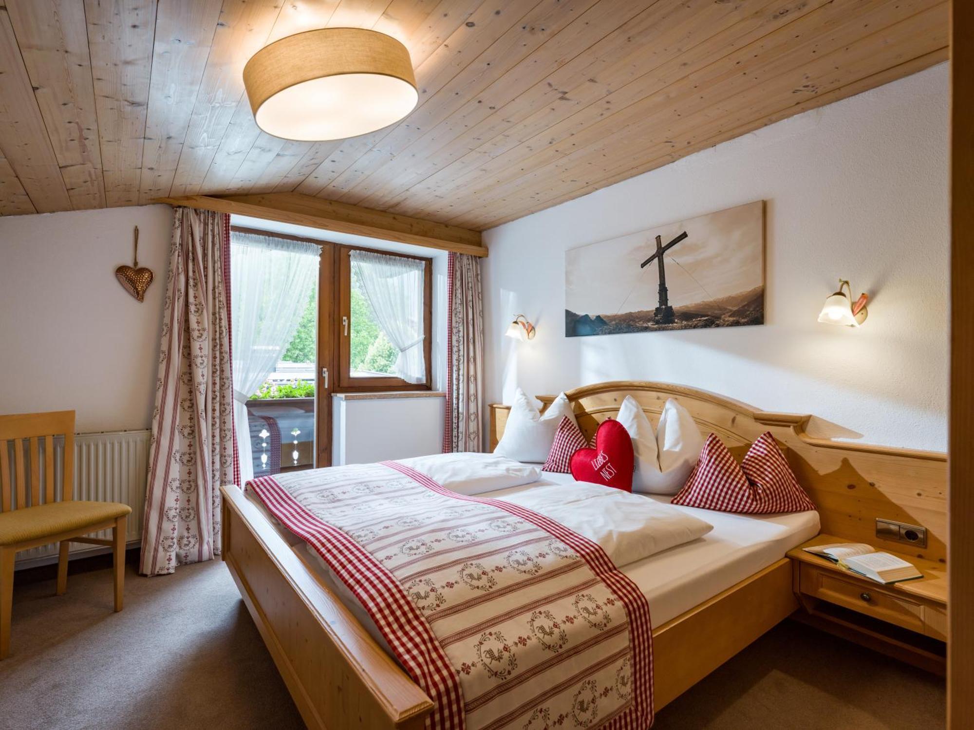 פוגן Hotel Landhaus Zillertal מראה חיצוני תמונה